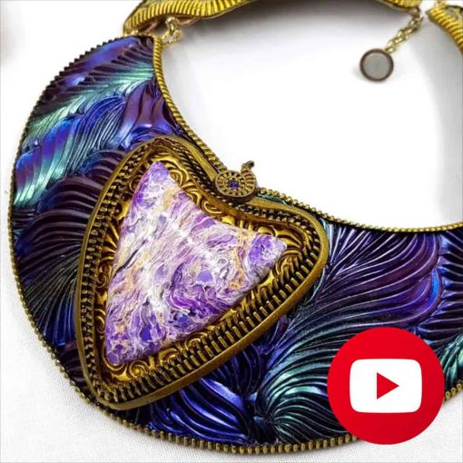 Central element of electric blue feathers necklace #26989